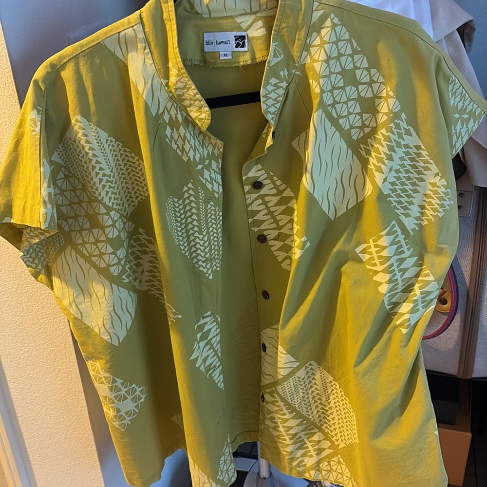 Sig Zane Mandarin Collar Button Down